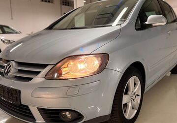 VW Golf 133.896 km 4.999 &euro; Düsseldorf 40233