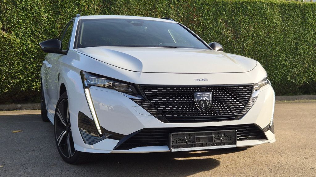 Peugeot 308 4.729 km 24.900 &euro; Essen 45356