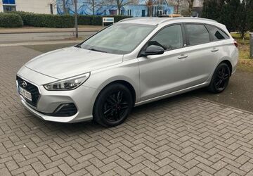 Hyundai i30 115.000 km 14.600 &euro; Duisburg 47226