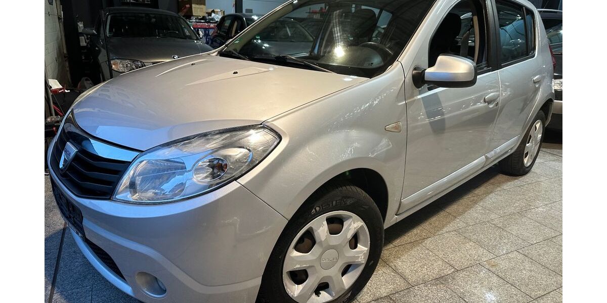 Dacia Sandero 160.500 km 2.750 &euro; Duisburg 47059