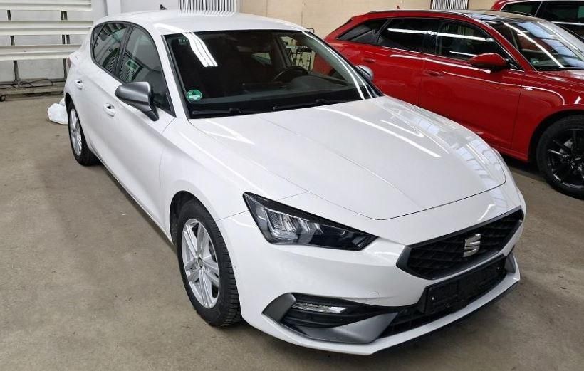 Seat Leon 86.517 km 23.490 &euro; Wesel 46485