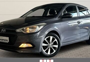 Hyundai i20 54.300 km 10.490 &euro; Gelsenkirchen 45894