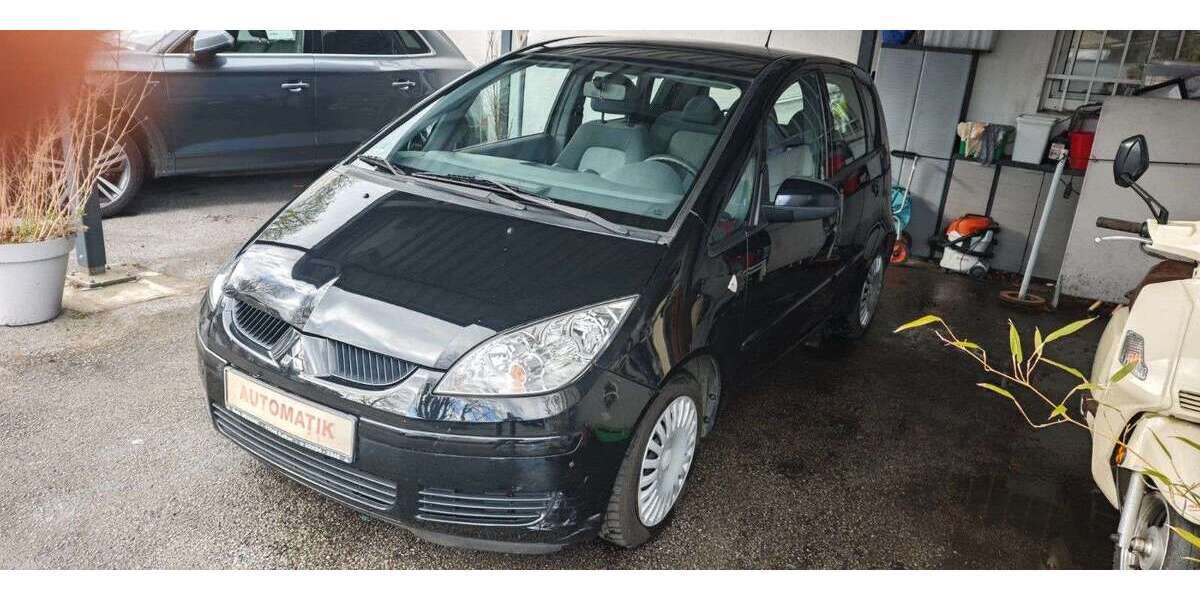 Mitsubishi Colt 98.000 km 2.450 &euro; Essen 45136