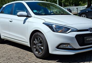 Hyundai i20 92.260 km 8.990 &euro; Duisburg 47269