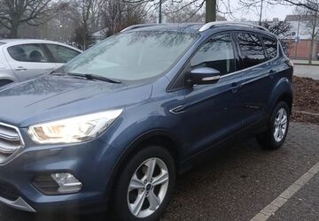 Ford Kuga 96.000 km 14.000 &euro; Duisburg 47167