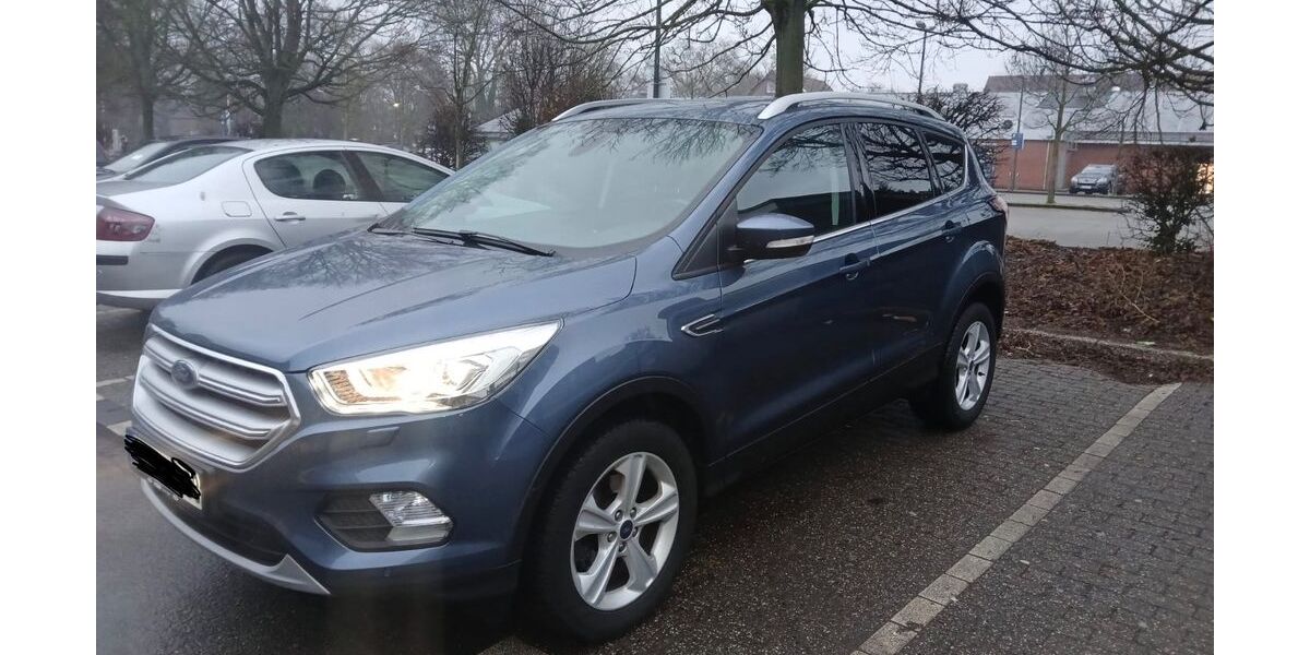 Ford Kuga 96.000 km 14.000 &euro; Duisburg 47167