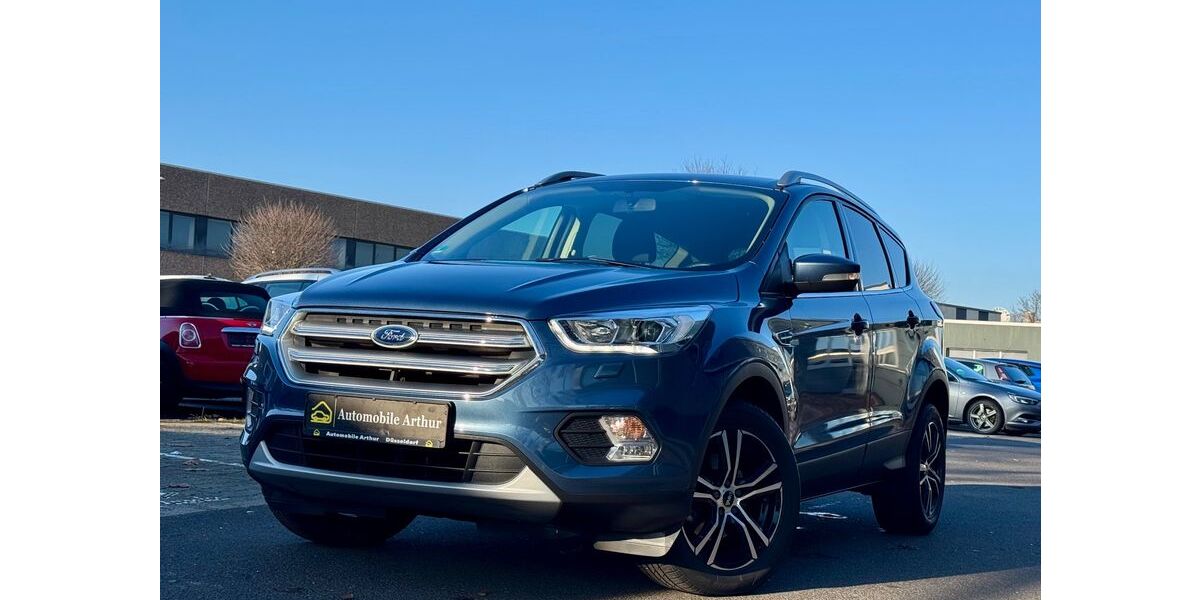 Ford Kuga 72.000 km 12.990 &euro; Düsseldorf 40233