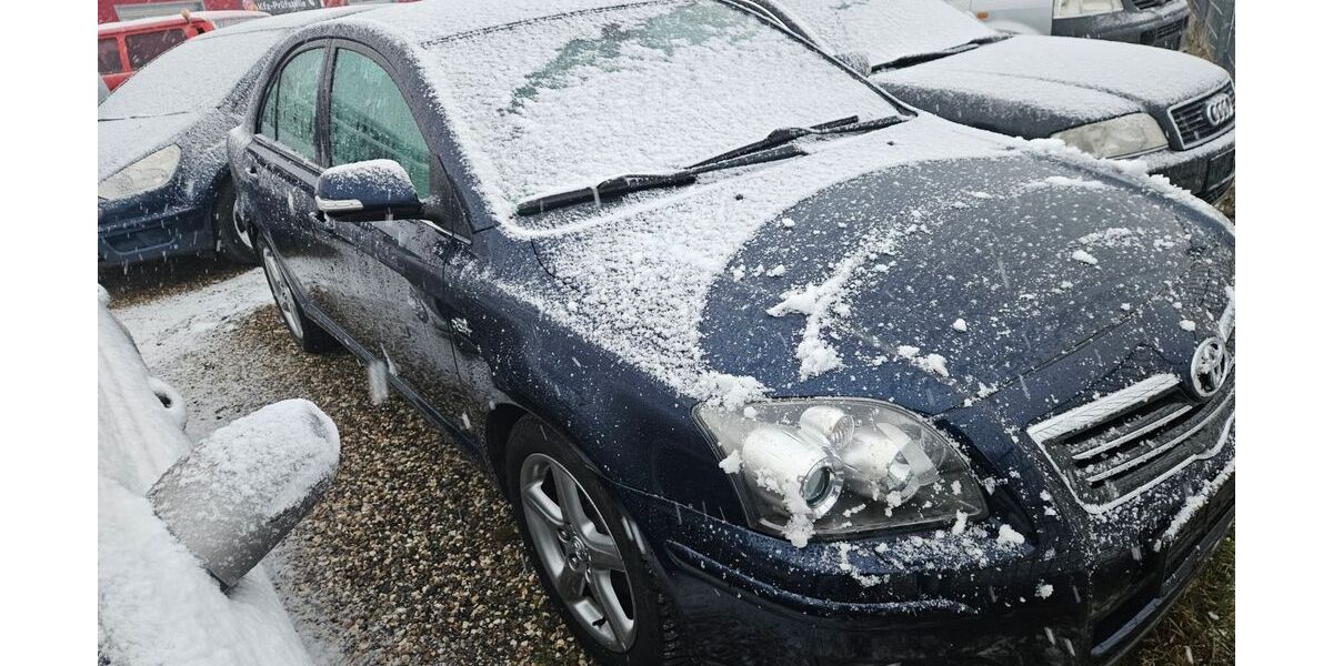 Toyota Avensis 200.000 km 3.380 &euro; Rheinberg 47495