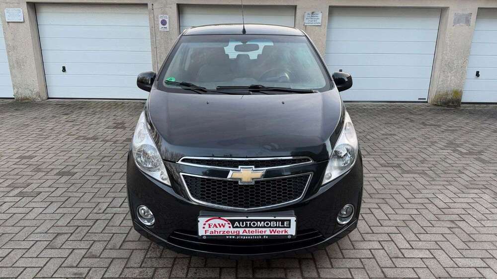 Chevrolet Spark 88.000 km 3.599 &euro; Essen 45356
