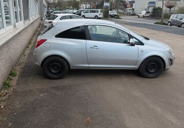 Opel Corsa 155.330 km 4.499 &euro; willich 47877