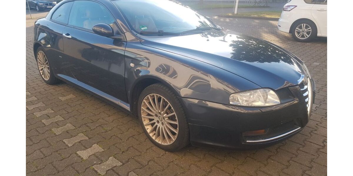 Alfa Romeo GT 214.000 km 2.599 &euro; Düsseldorf 40231