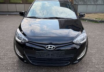 Hyundai i20 148.000 km 5.490 &euro; Duisburg 47058