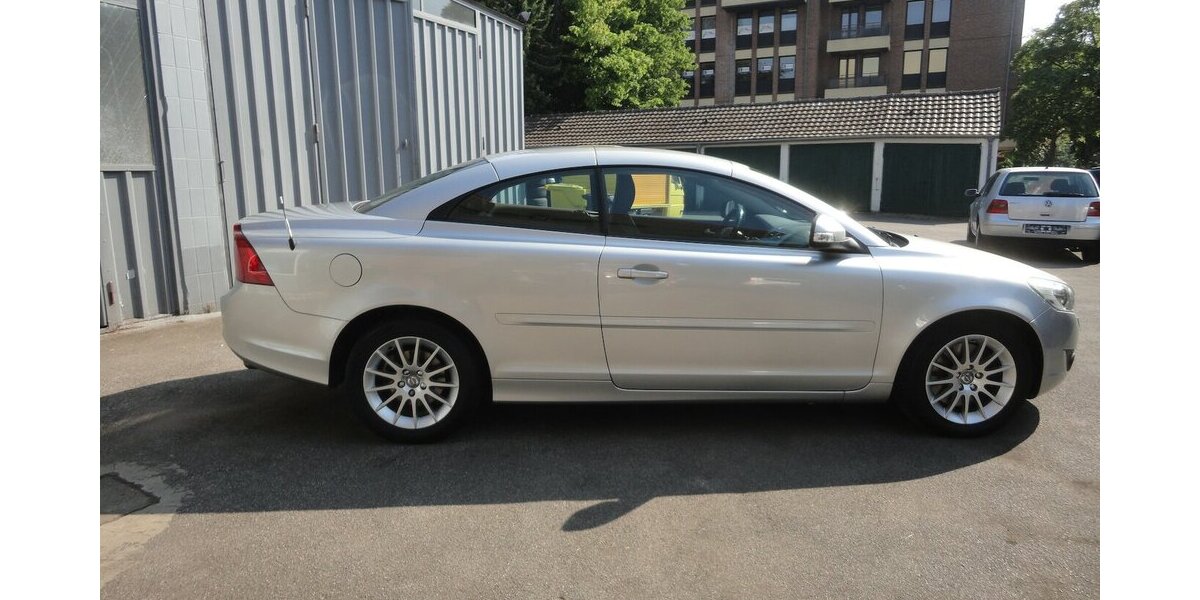 Volvo C70 2,0 D/130 KW 1.Hand Leder+Xenon+Klima Top 151.550 km 12.490 &euro; Neuss 41462