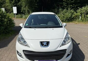 Peugeot 207 101.000 km 3.700 &euro; Duisburg 47166