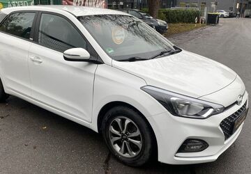 Hyundai i20 64.399 km 11.950 &euro; essen 45239