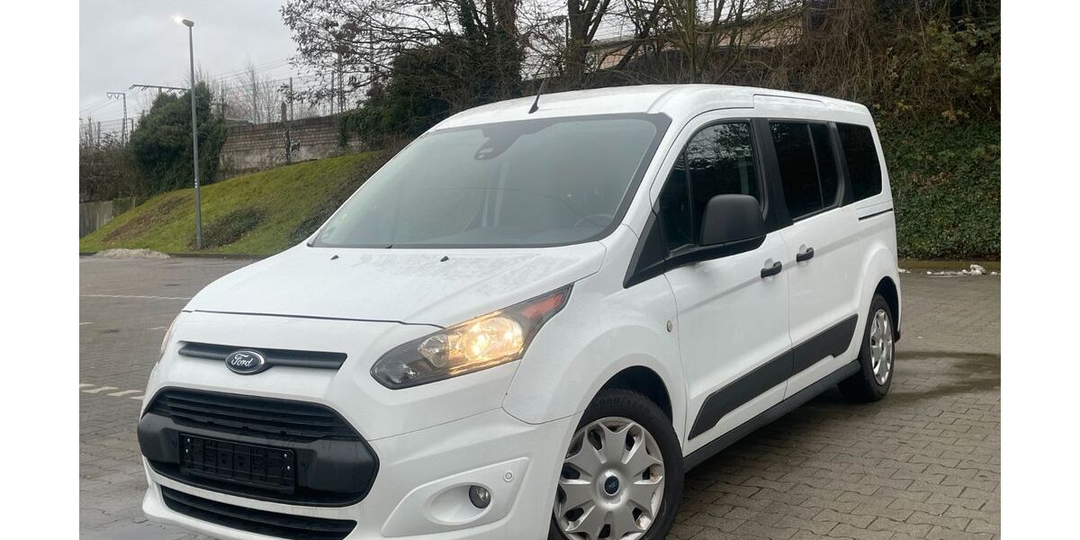 Ford Grand Tourneo 211.802 km 6.900 &euro; Essen 45139