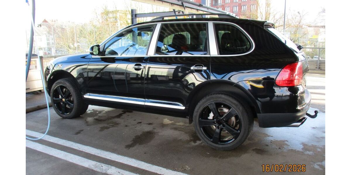 Porsche Cayenne 178.200 km 9.850 &euro; Düsseldorf 40468