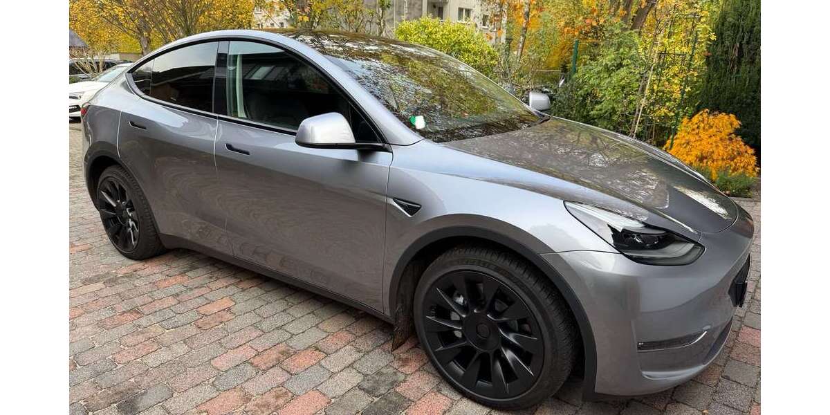 Tesla Model Y 57.000 km 35.900 &euro; Gelsenkirchen 45886