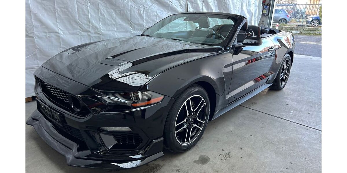 Ford Mustang 38.000 km 26.890 &euro; Düsseldorf 40589