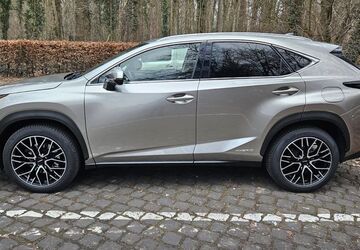 Lexus NX 300 150.000 km 27.500 &euro; Düsseldorf 40470
