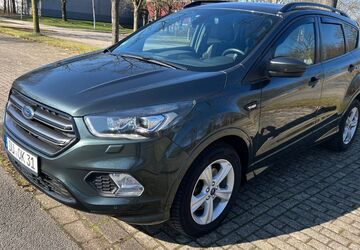 Ford Kuga 113.200 km 17.300 &euro; Duisburg 47228