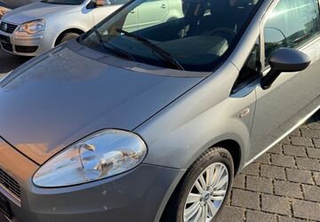 Fiat Grande Punto 136.000 km 1.999 &euro; Neuss 41462
