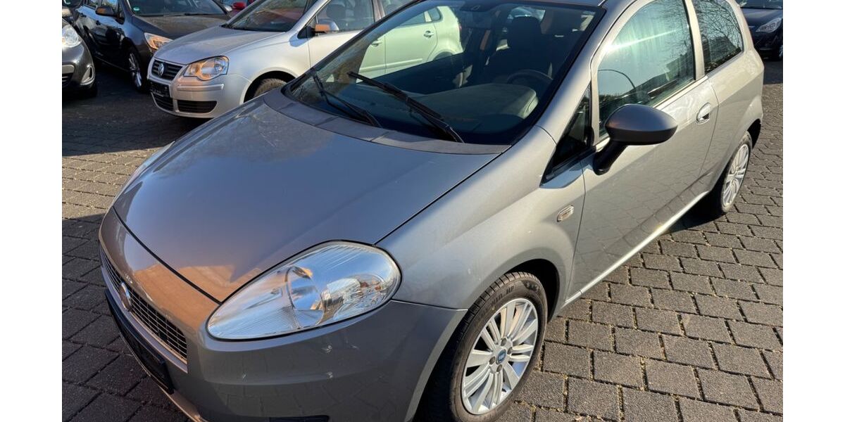 Fiat Grande Punto 136.000 km 1.999 &euro; Neuss 41462