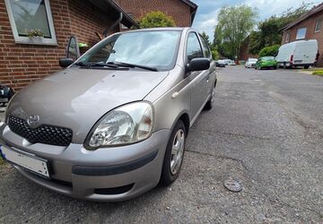 Toyota Yaris 109.000 km 2.999 &euro; Duisburg 47249
