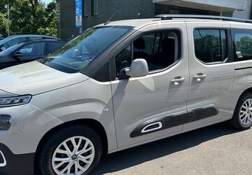 Citroen Berlingo 61.000 km 18.800 &euro; Duisburg 47138