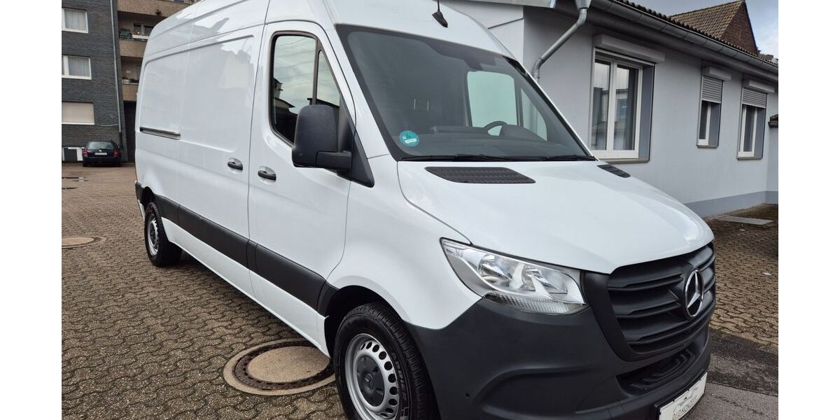 Mercedes-Benz Sprinter 245.000 km 22.500 &euro; Düsseldorf 40591