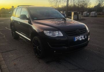 VW Touareg 294.000 km 6.900 &euro; Wesel 46487
