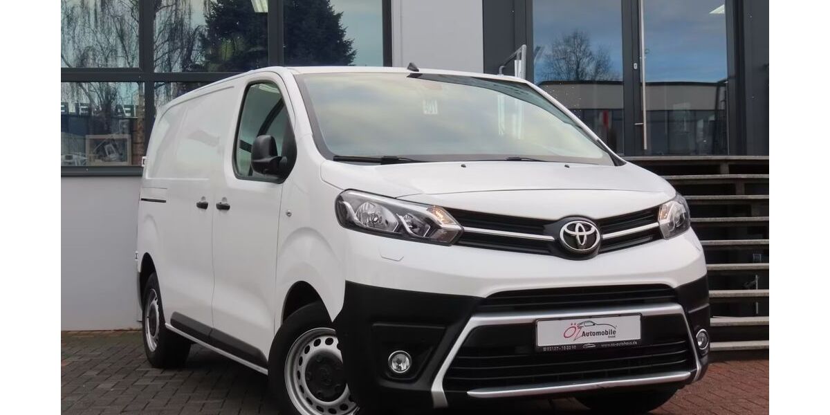 Toyota Proace (Verso) 33.763 km 18.900 &euro; Neuss 41469