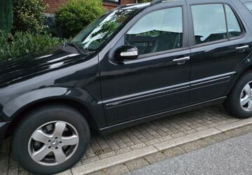 Mercedes-Benz ML 270 338.000 km 4.990 &euro; Heiligenhaus 42579