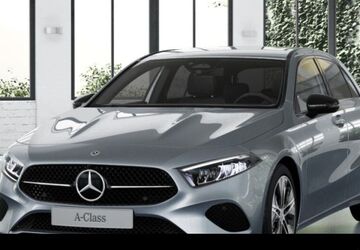 Mercedes-Benz A 200 9.900 km 41.990 &euro; Duisburg 47138