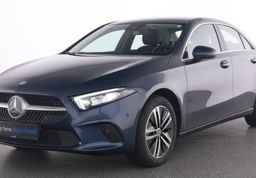 Mercedes-Benz A 250 26.696 km 26.985 &euro; Essen 45309