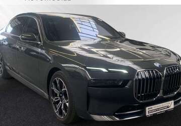 BMW 750 37.670 km 90.900 &euro; Moers 47441