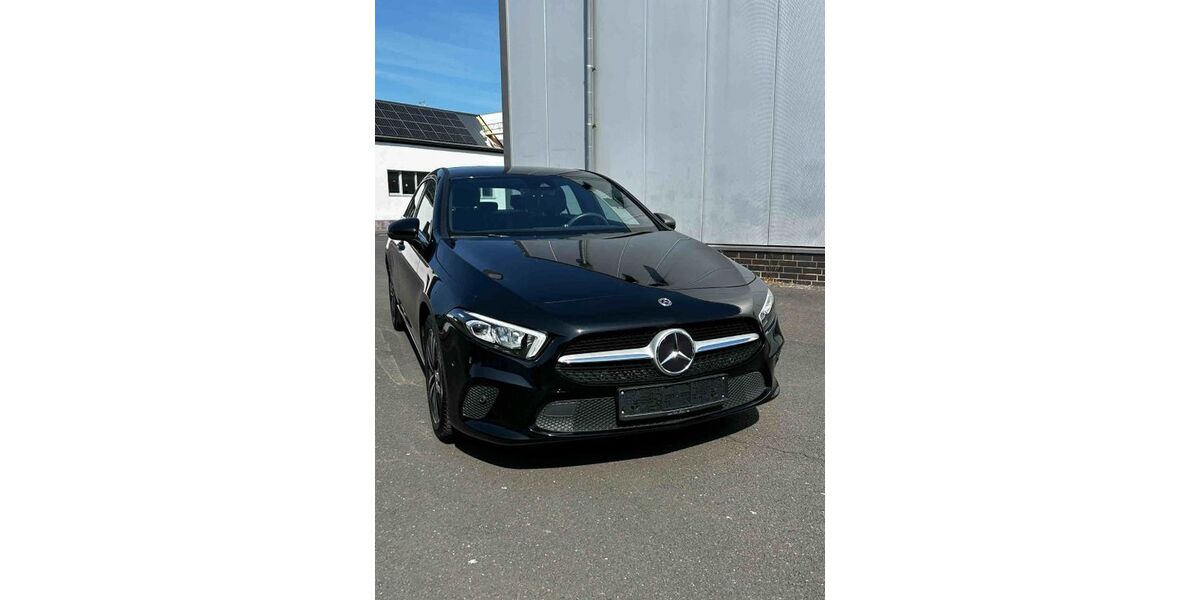Mercedes-Benz A 180 24.300 km 26.500 &euro; Tönisvorst 47918
