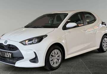Toyota Yaris 42.911 km 17.490 &euro; Düsseldorf 40233