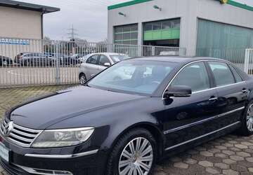 VW Phaeton 192.000 km 8.999 &euro; Dinslaken 46539