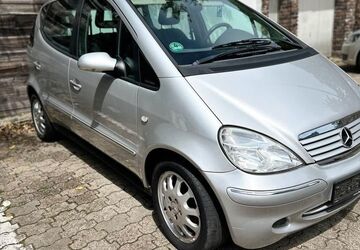 Mercedes-Benz A 160 143.000 km 890 &euro; Krefeld 47798