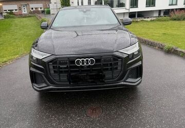 Audi Q8 204.200 km 39.600 &euro; Düsseldorf 40221