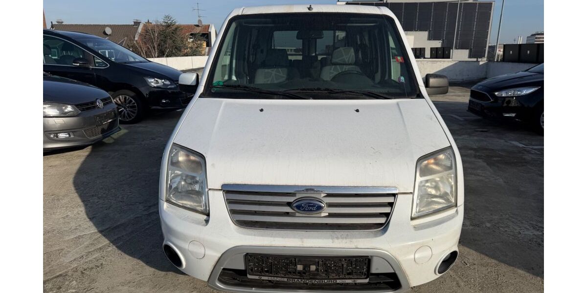 Ford Tourneo Connect 130.000 km 5.890 &euro; Neuss 41462