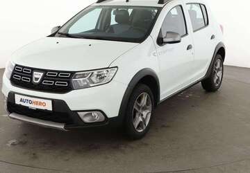 Dacia Sandero 71.663 km 9.050 &euro; Essen 45141