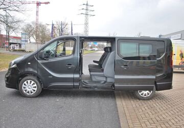 Opel Vivaro 174.456 km 10.900 &euro; Düsseldorf - Bezirk 8 40231
