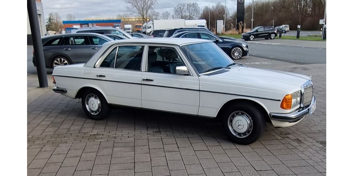 Mercedes-Benz 280 92.200 km 18.400 &euro; Duisburg 47198