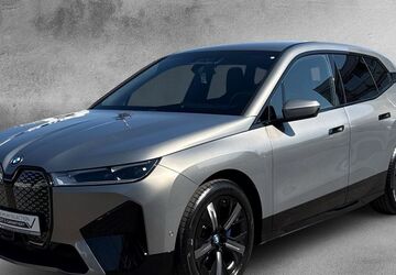 BMW iX 8.479 km 54.557 &euro; Krefeld 47800