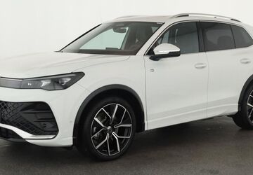 VW Tiguan 17.200 km 42.385 &euro; Düsseldorf 40233