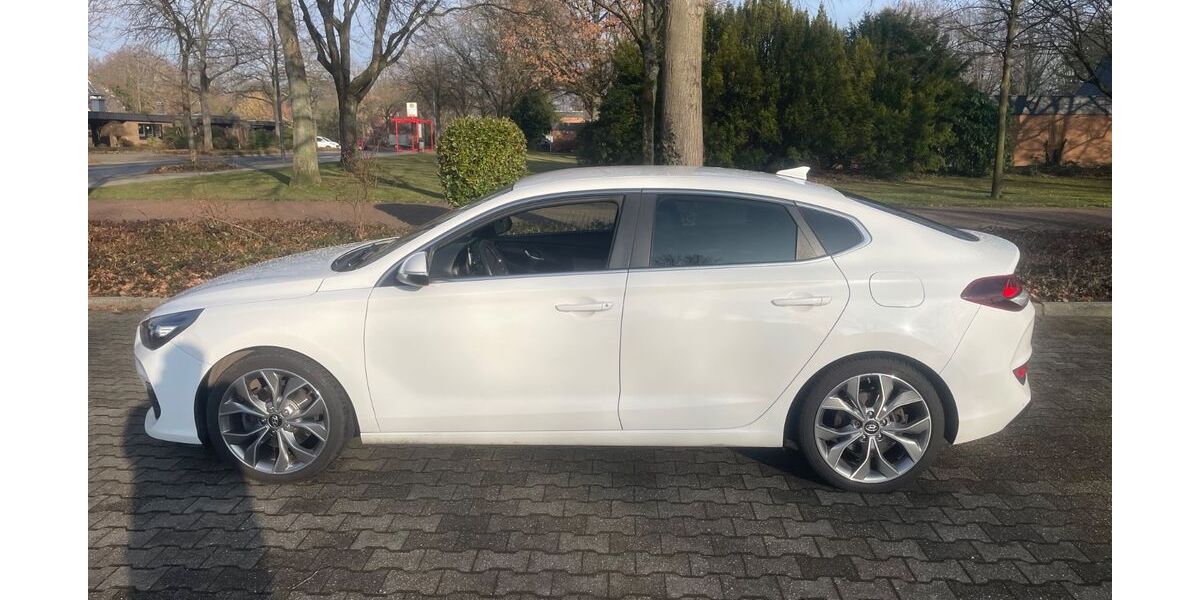 Hyundai i30 114.000 km 13.000 &euro; Gelsenkirchen 45896