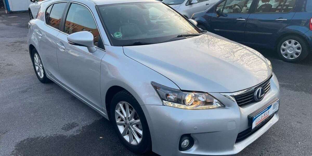 Lexus CT 200h 121.989 km 11.990 &euro; Düsseldorf 40597