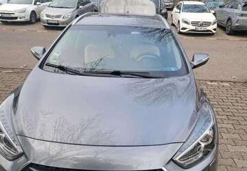 Hyundai i40 150.000 km 10.500 &euro; Duisburg 47051